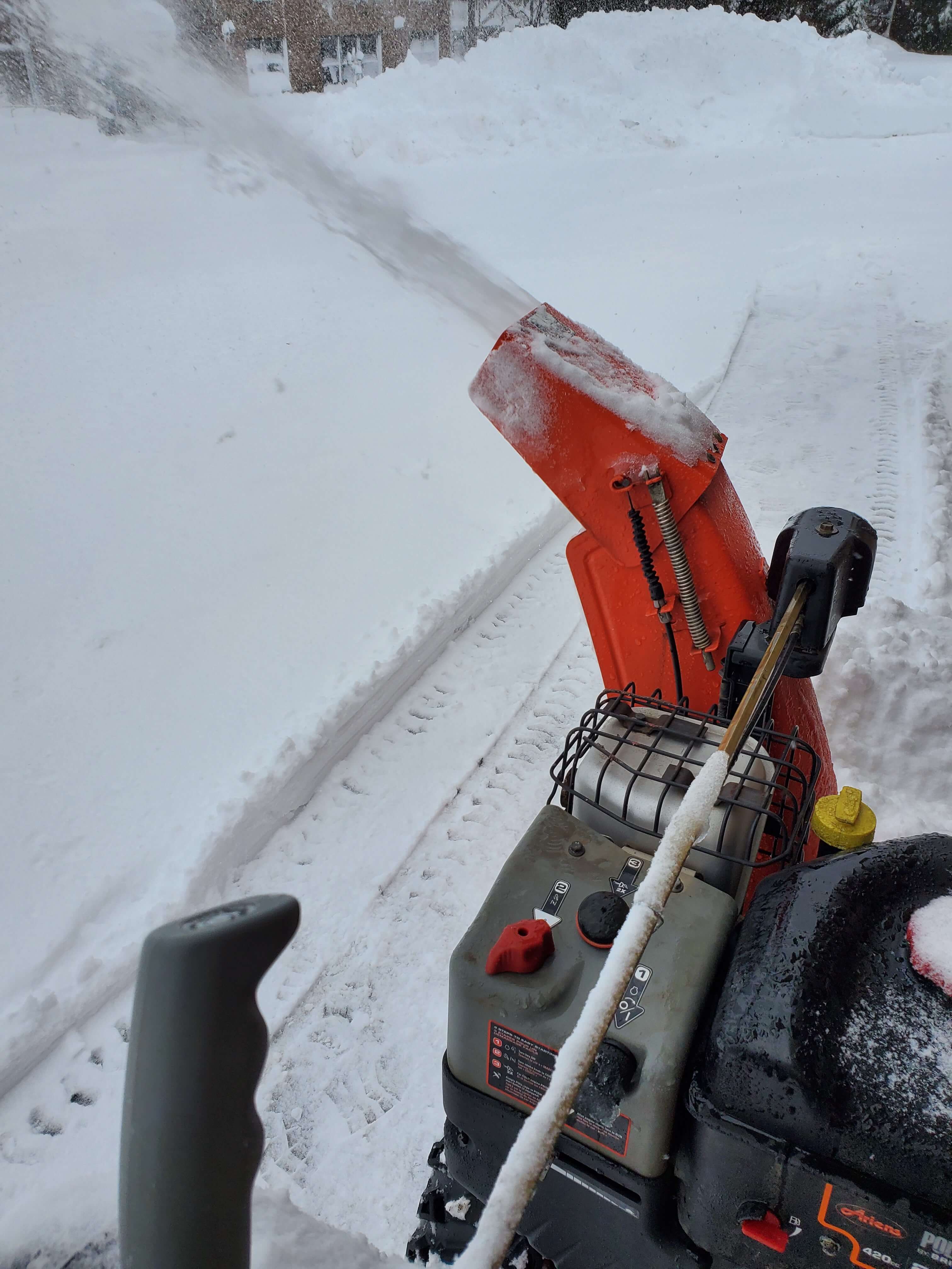 picture of a snowblower